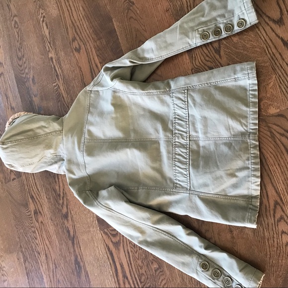 Coat - Picture 3 of 4